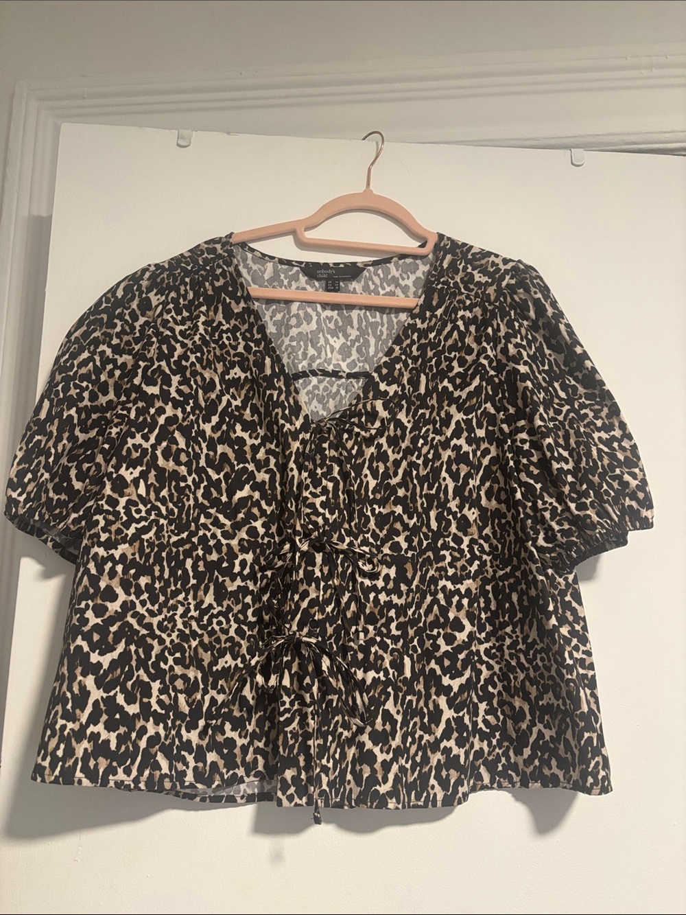 Leopard-Print V-Neck Tie-Front Puff Sleeve Blouse - Black & Cream